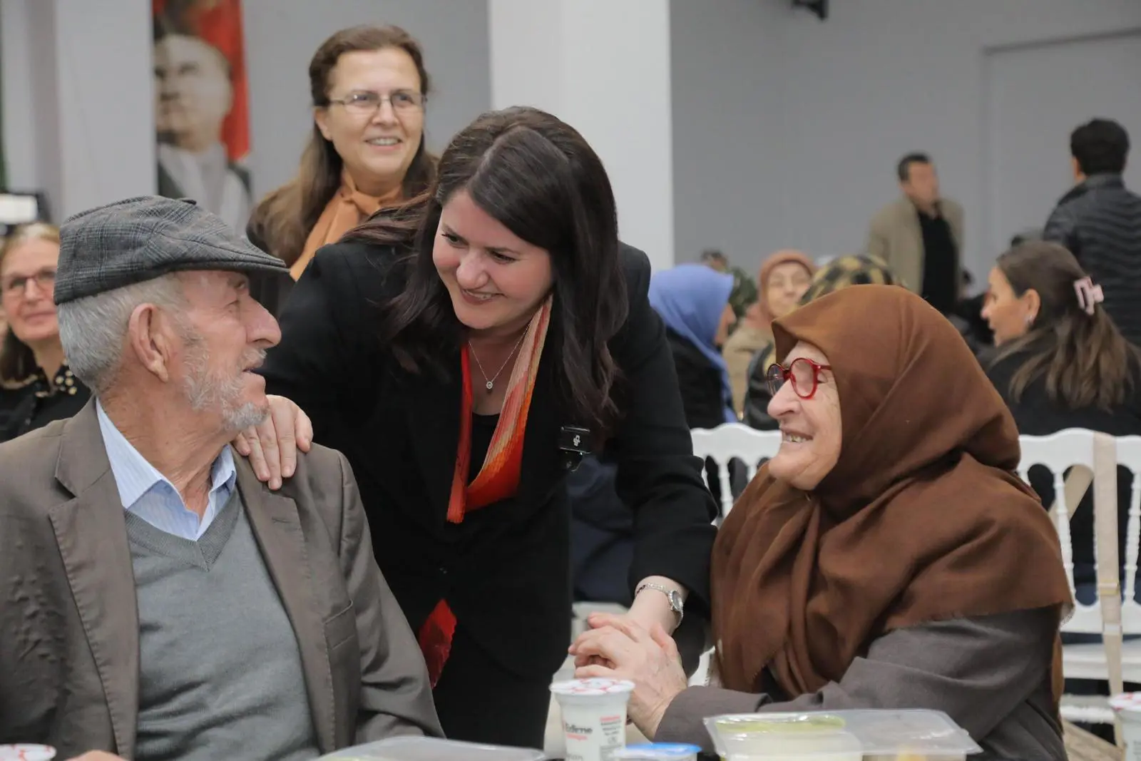 Edirne Belediyesi’nden Şehit, Gazi, Polis ve Emekli Astsubay Ailelerine İftar galeri görseli